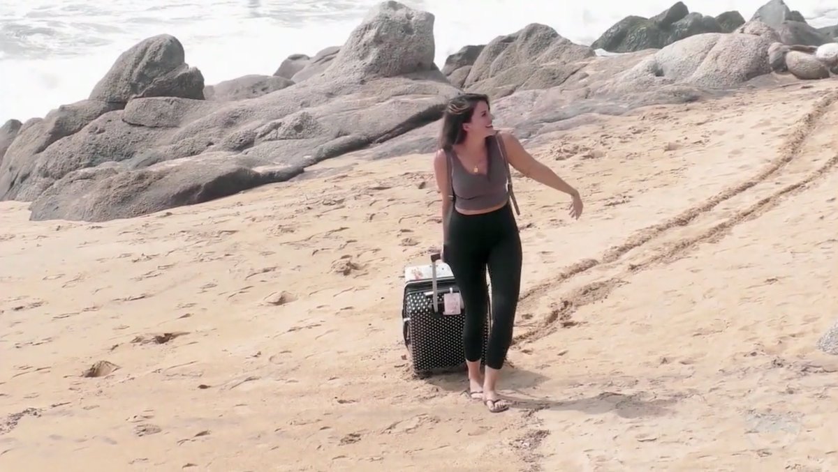 BarstoolTrent's tweet photo. It's not easy, Tia. I get it. #BachelorInParadise https://t.co/qJLq8CioCh