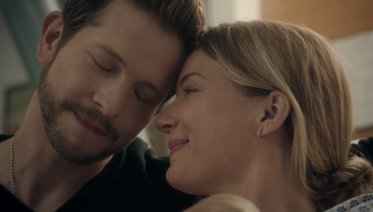 softxdecker's tweet photo. nic nevin is finally reunited with her mom and jessie as well as getting to meet for the first time her unborn baby and her mother in law. rest in peace, angel! the best nurse out there is now in peace and waiting for when the time comes she can hold gigi again❤️🤧#TheResident https://t.co/8mq2Q3Yk63