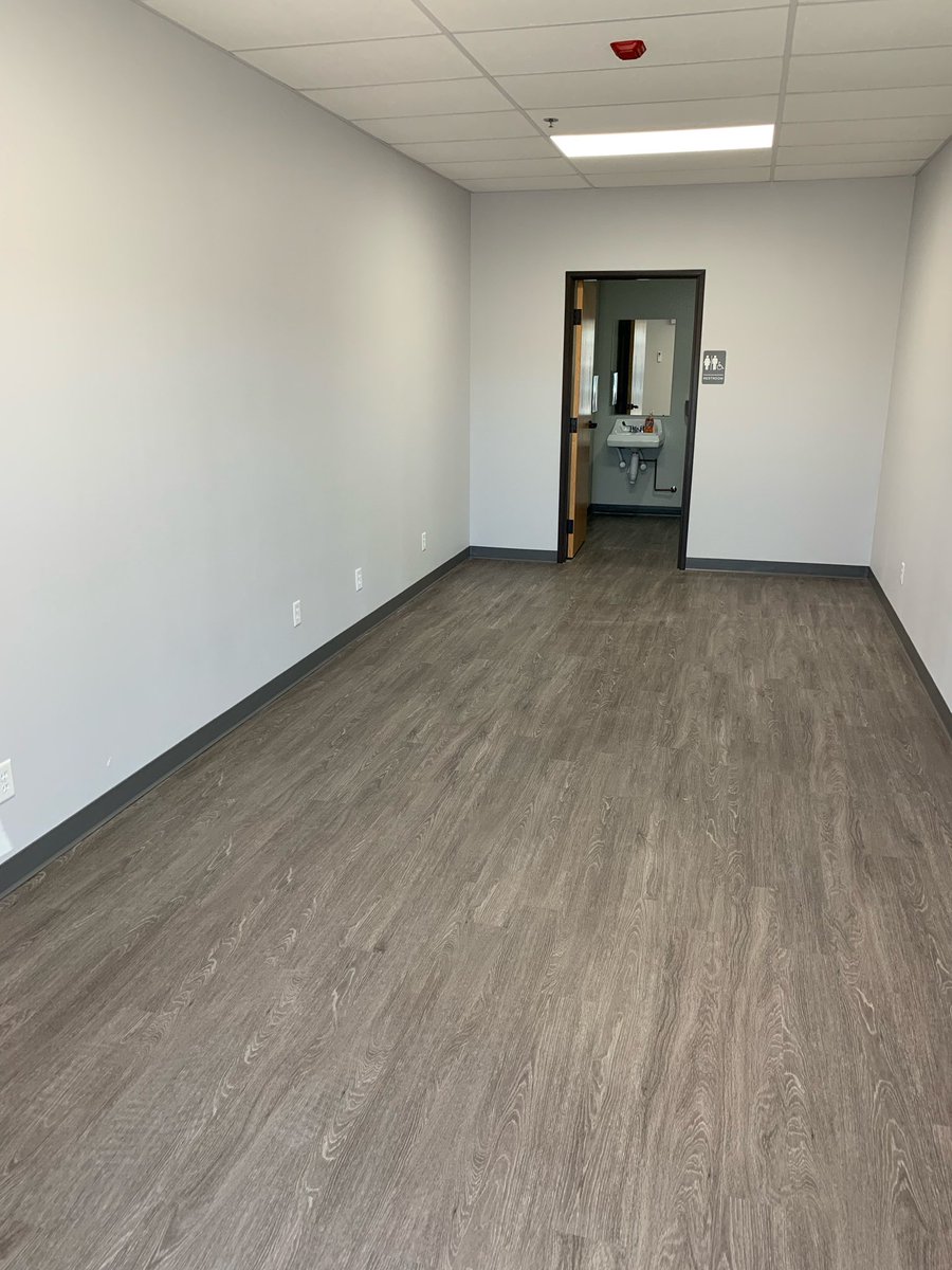 marcosalvarado_'s tweet image. After working my business out of my home for 6 years , I was finally able to get a warehouse work/office space.