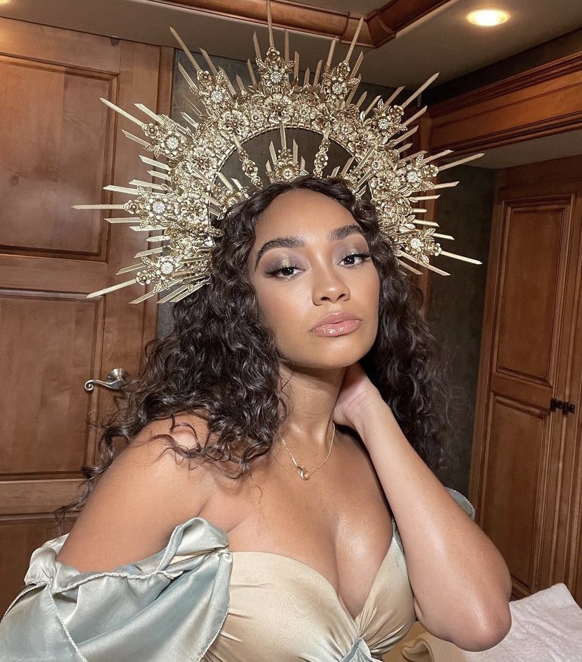Ahhh happy birthday to the absolute angel, legend, mother and icon herself leigh anne pinnock 