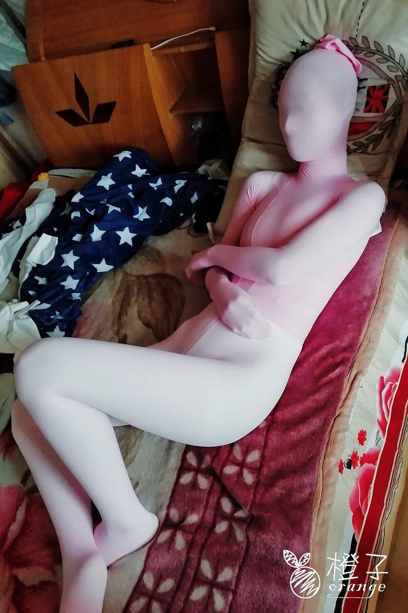 Mr_OrangeC's tweet photo. #pantyhoseencasement #nylonencasement #encasement #丝袜全包 https://t.co/RnRu8aKfRZ