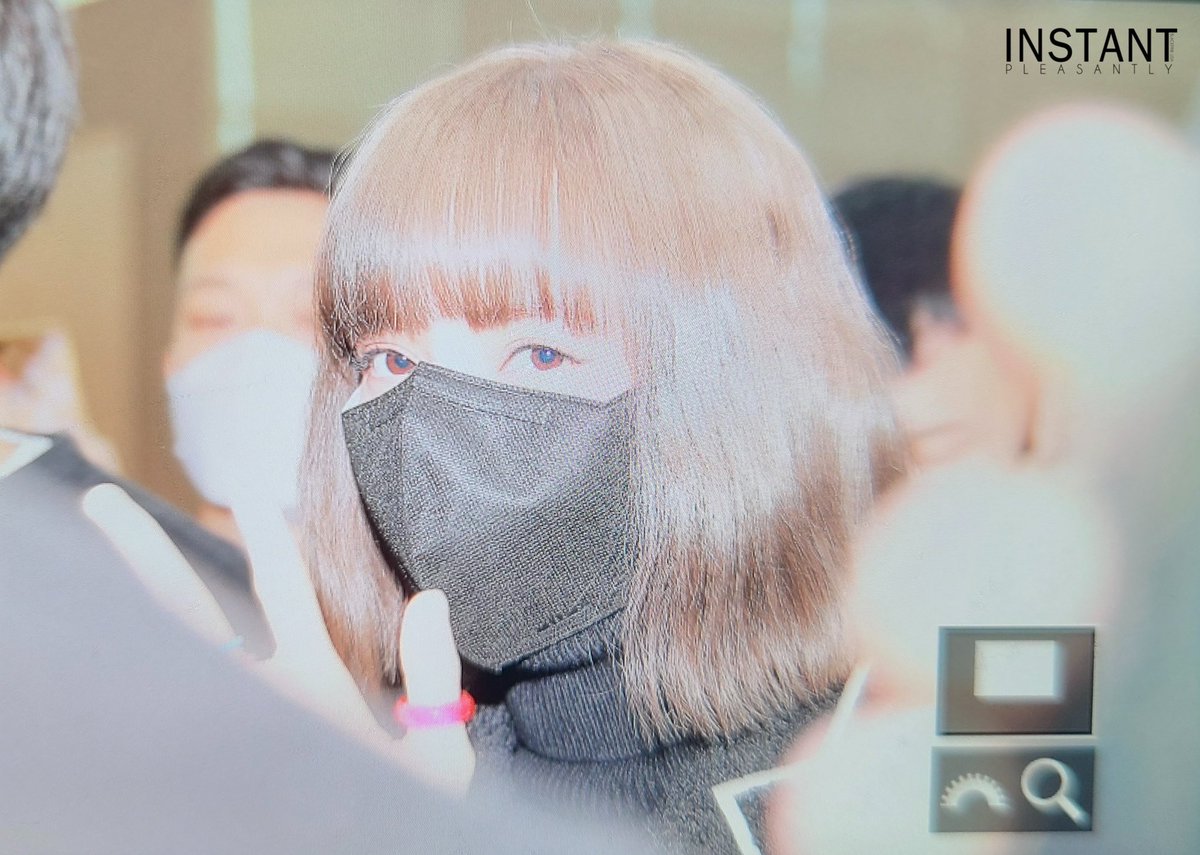 Instant Pleasantly tweet media