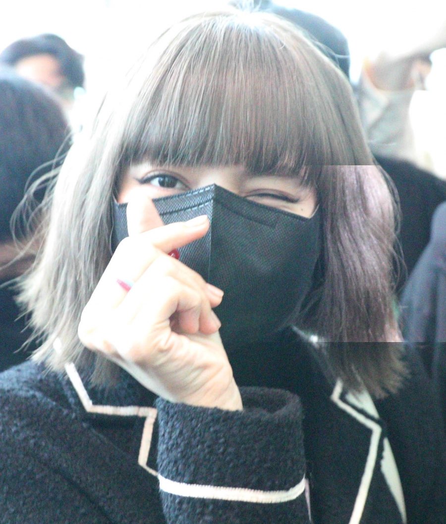 BP_CLIDE's tweet photo. 리사야ㅠㅠㅜㅜㅜ https://t.co/qjnbIEDHhf