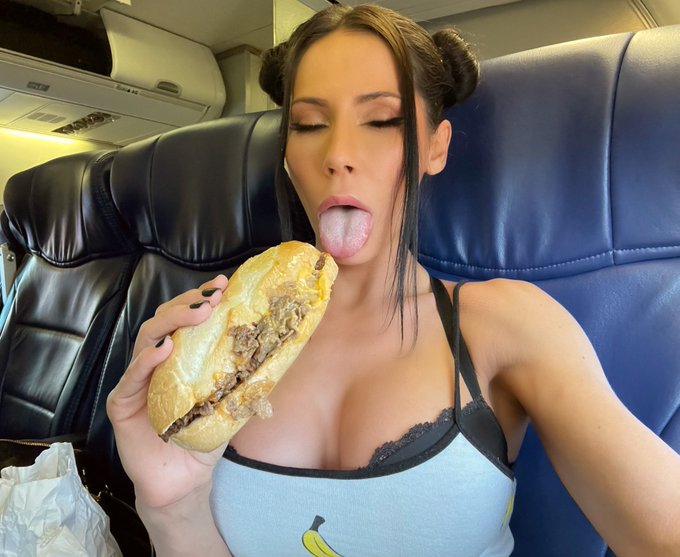 My next movie is called &ldquo;Cheesesteaks On A Plane&rdquo; 🧀 https://t.co/CgCqjaENFs<a href="/tag/humpday"class="tags"><span>#humpday</span></a>