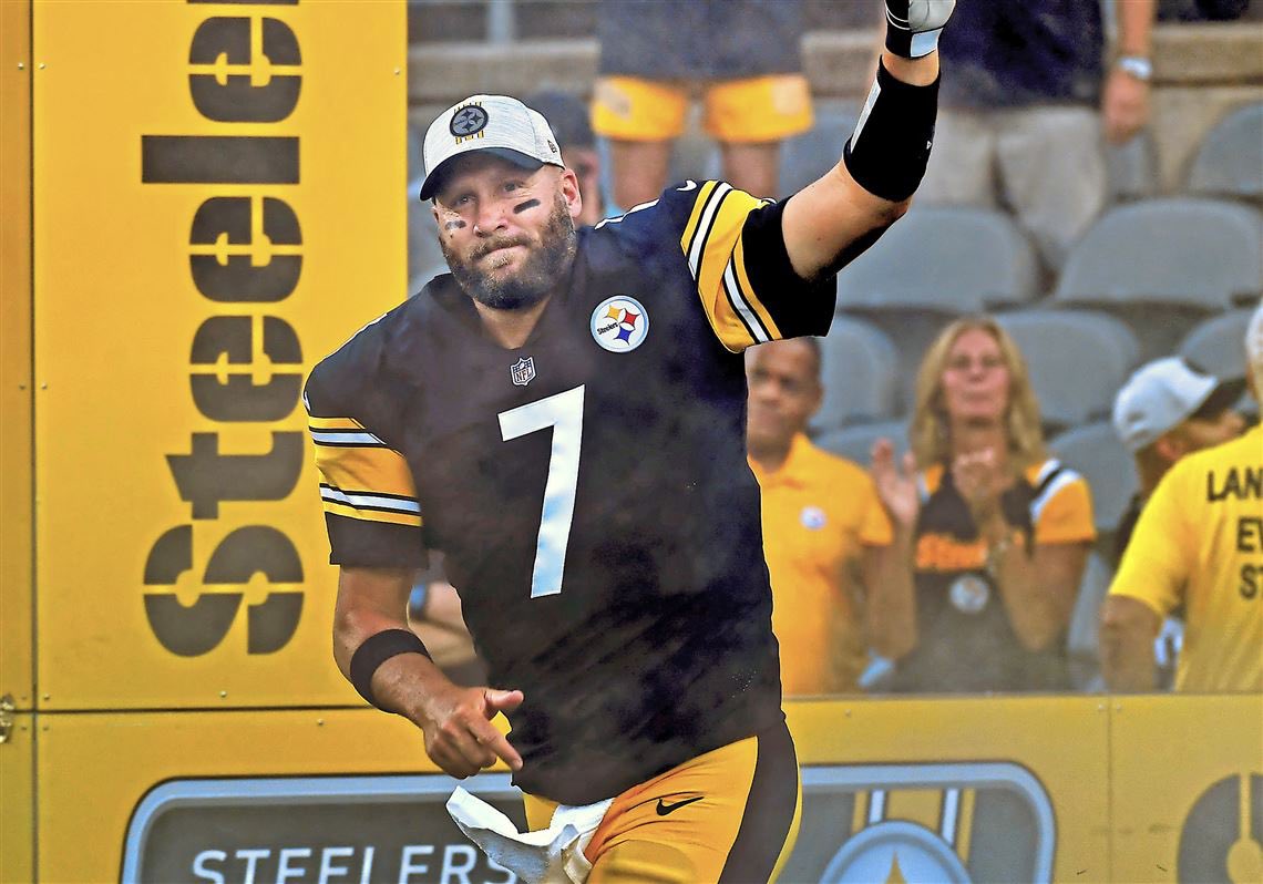 Nothing but 💛 for 7

I’ll ride with him until his last snap.

And I’ll keep that with me for the rest of my life.