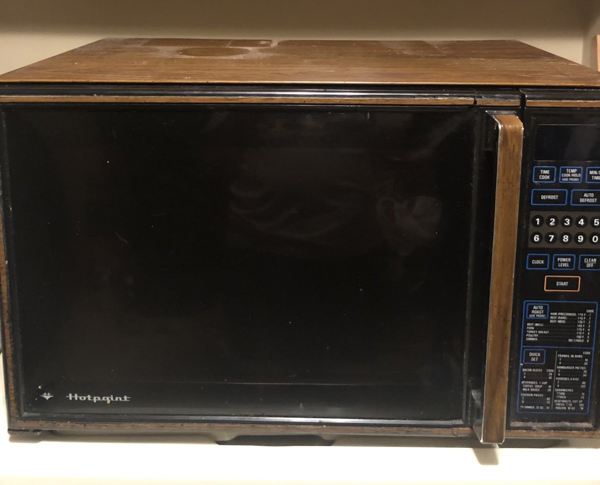 4bPat's tweet photo. You’ve had a good run and served us well.  Off to the great kitchen in heaven. https://t.co/mx9FRf5PwA