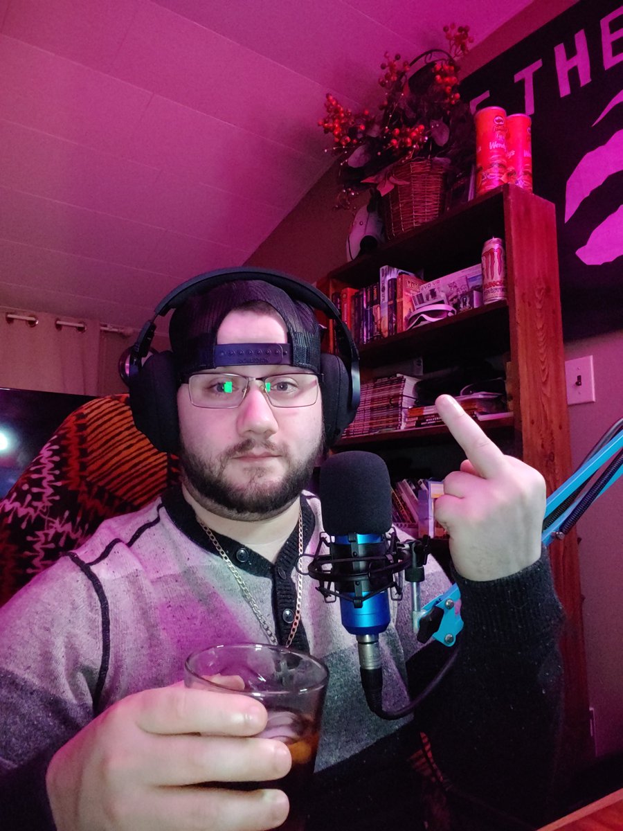 TheAngryCanadian tweet media