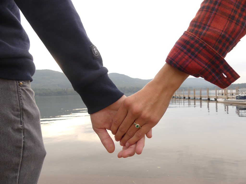 samgabriele11's tweet photo. @stoolpresidente just wanted to let you know my brother’s engagement photos look like @barstoolsports ad https://t.co/AGpknJNueZ