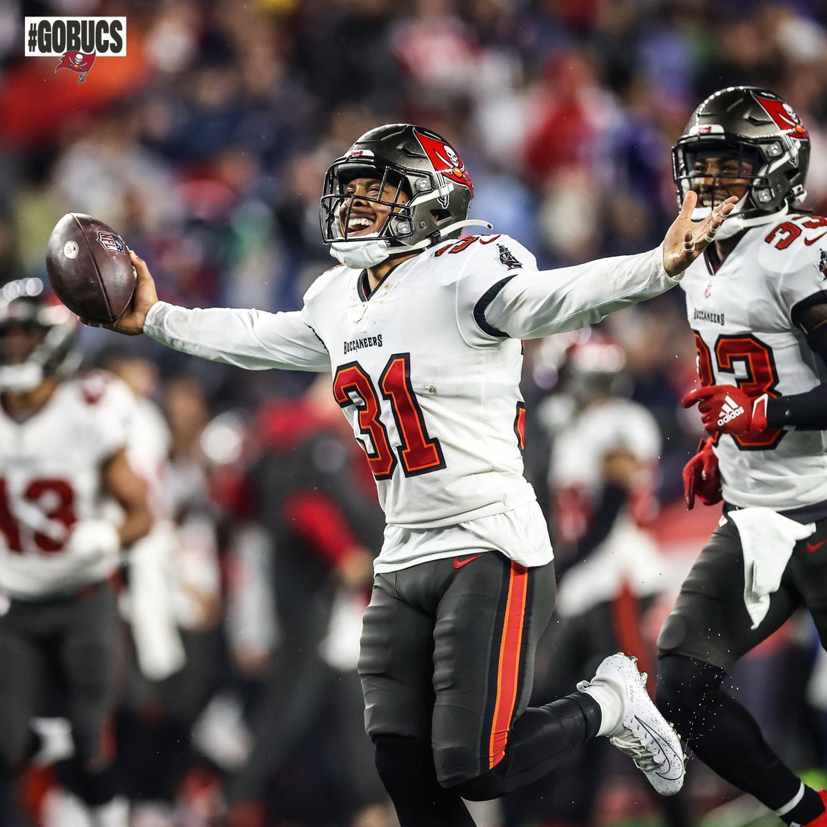 Buccaneers's tweet photo. TELL 'EM, TWEEZE https://t.co/DQqOfvu0L8