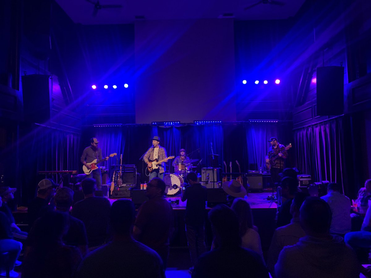 DuchessofRnR's tweet photo. Oh my stars how I love @adamhoodmusic
@oldrockhousestl
Happy Sunday Night for me!!!! #SupportSongwriters https://t.co/m7VXQY6YeQ