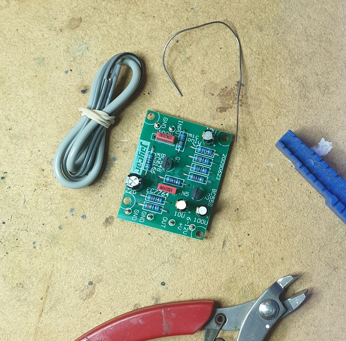 FieldingSA's tweet image. Pre Amplifier assembly complete.

#electronics
#audiogear
#hobby
#handmade