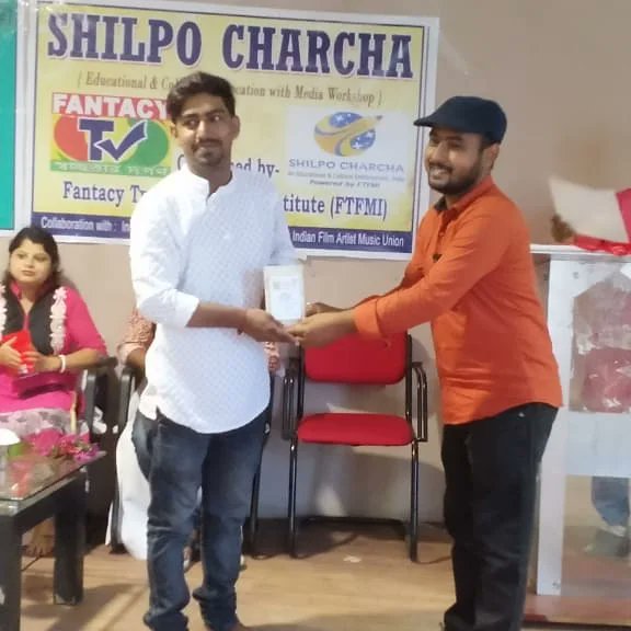 BanibrataMr's tweet photo. "SHILPO CHARCHA" PROGRAMME
By- Fantacy Tv Film Media Institute (FTFMI) #India #World 
#WFAMU #IFAMU https://t.co/njySKl2lb1