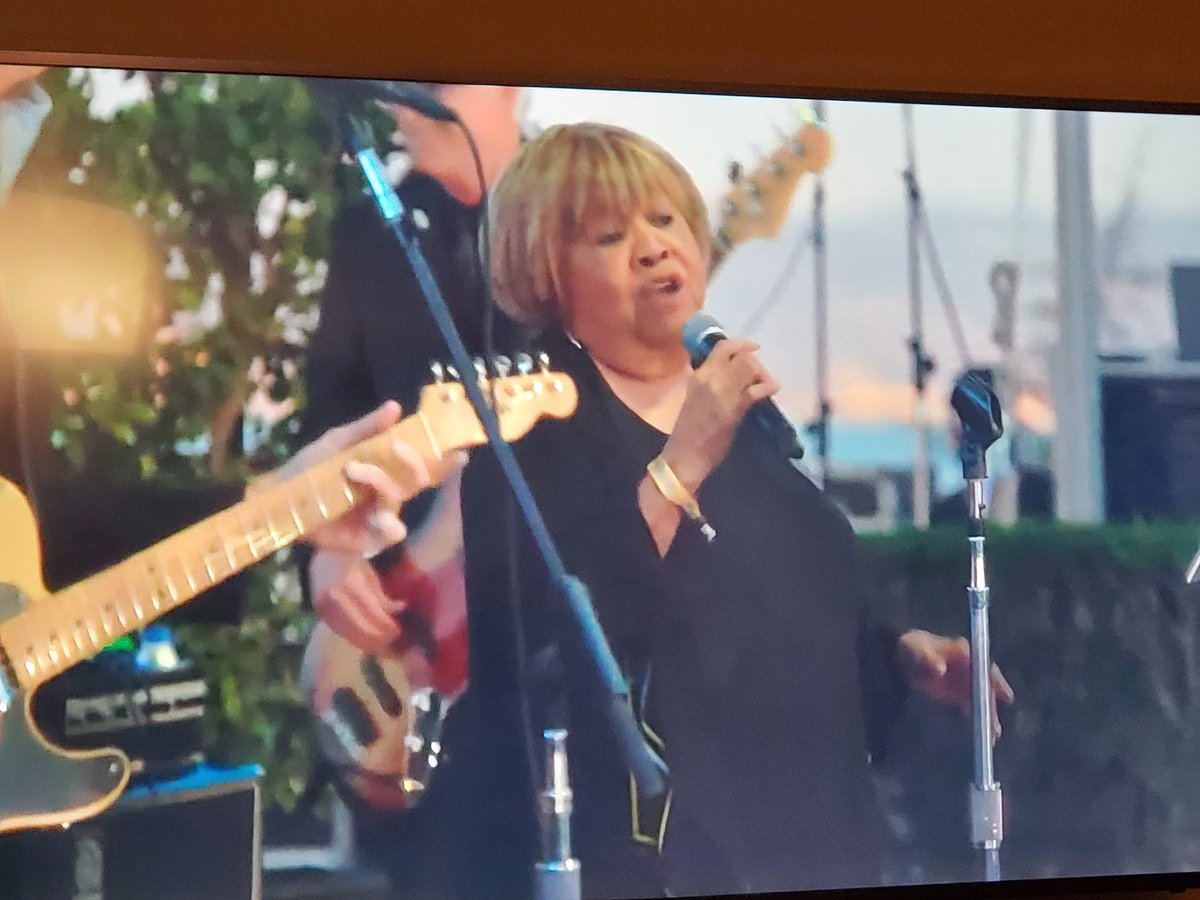 ChristalDunn's tweet photo. @mavisstaples
Wow!!โคโค๐ต๐ถ
#HSB2021
#hsblive https://t.co/cbEjhEdYVd