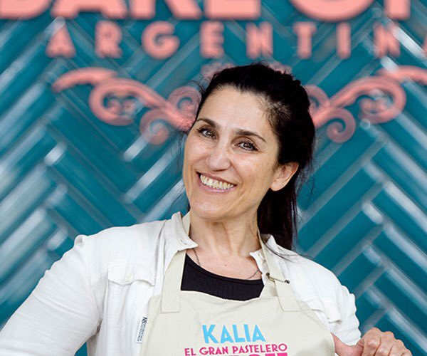 UnReTuit's tweet photo. - Yo: Espero la semana no esté pesada 
- La semana:

#BakeOffArgentina https://t.co/VgZXkG9vJU