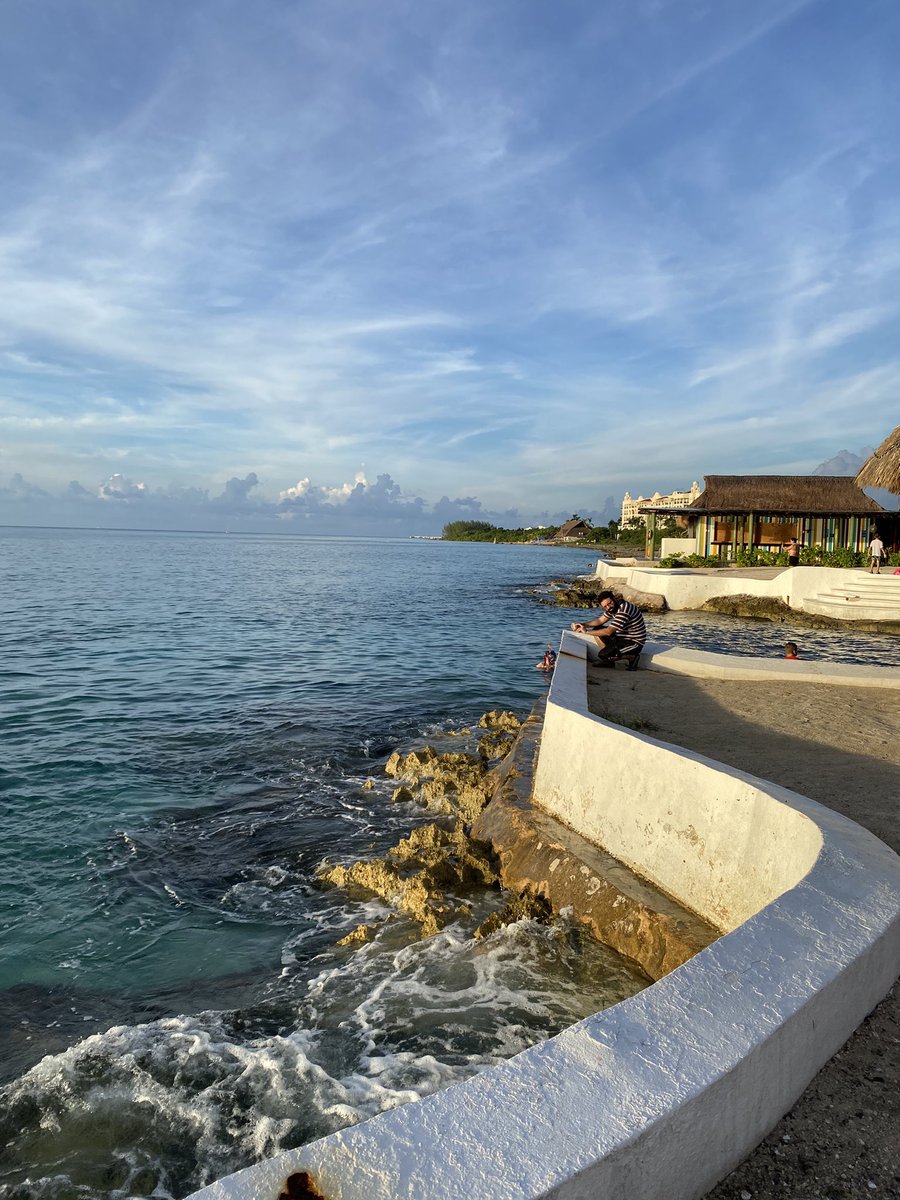 Fall break. Humble ISD is the best! This <a href="/HumbleISD_OE/">Oaks Elementary</a> <a href="/NicoleN24489840/">Oaks 5th Grade</a>