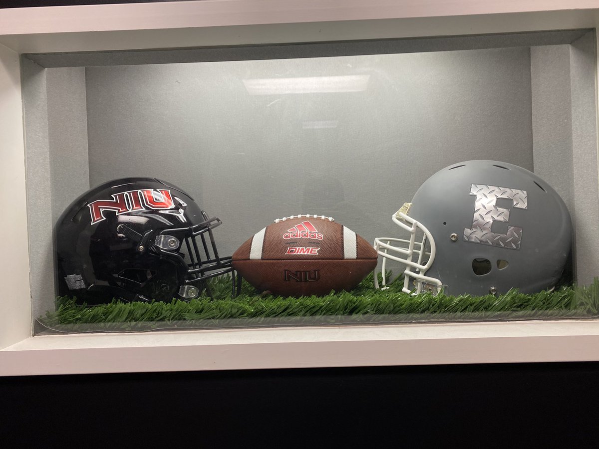 Great game day visit at Northern Illinois. Had a good time with the staff and team in a great atmosphere. Congrats on the win! <a href="/CoachGigli/">Jordan Gigli</a> <a href="/NIU_Football/">NIU Football</a> <a href="/Coach_JO_/">Jason Onyebuagu</a> <a href="/FootballWayzata/">Wayzata Football</a> <a href="/CoachLBrown/">Lambert Brown</a> <a href="/dshoemaker1022/">Dave Shoemaker</a>