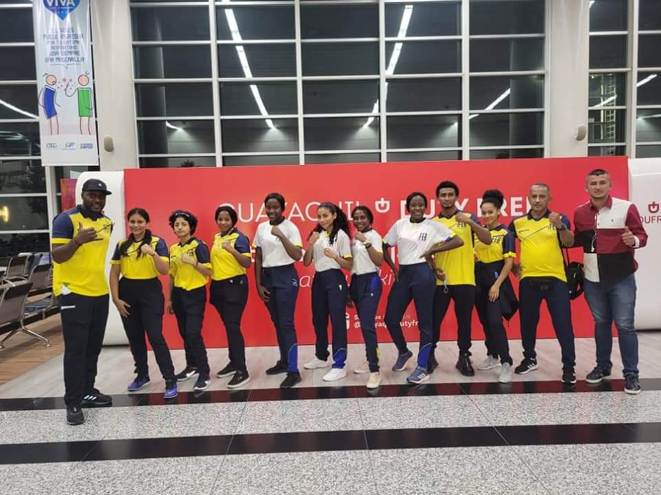BoxeoEc's tweet photo. La selección juvenil de la Federación Ecuatoriana de Boxeo del Ecuador, arribó esta tarde a las 13h00 a la ciudad de Santo Domingo - Republica Dominicana para participar de una base de entrenamiento desde el 03 al 16 de Octubre del 2021.
https://t.co/VtMnvK3uWe https://t.co/fTwFQOURlT