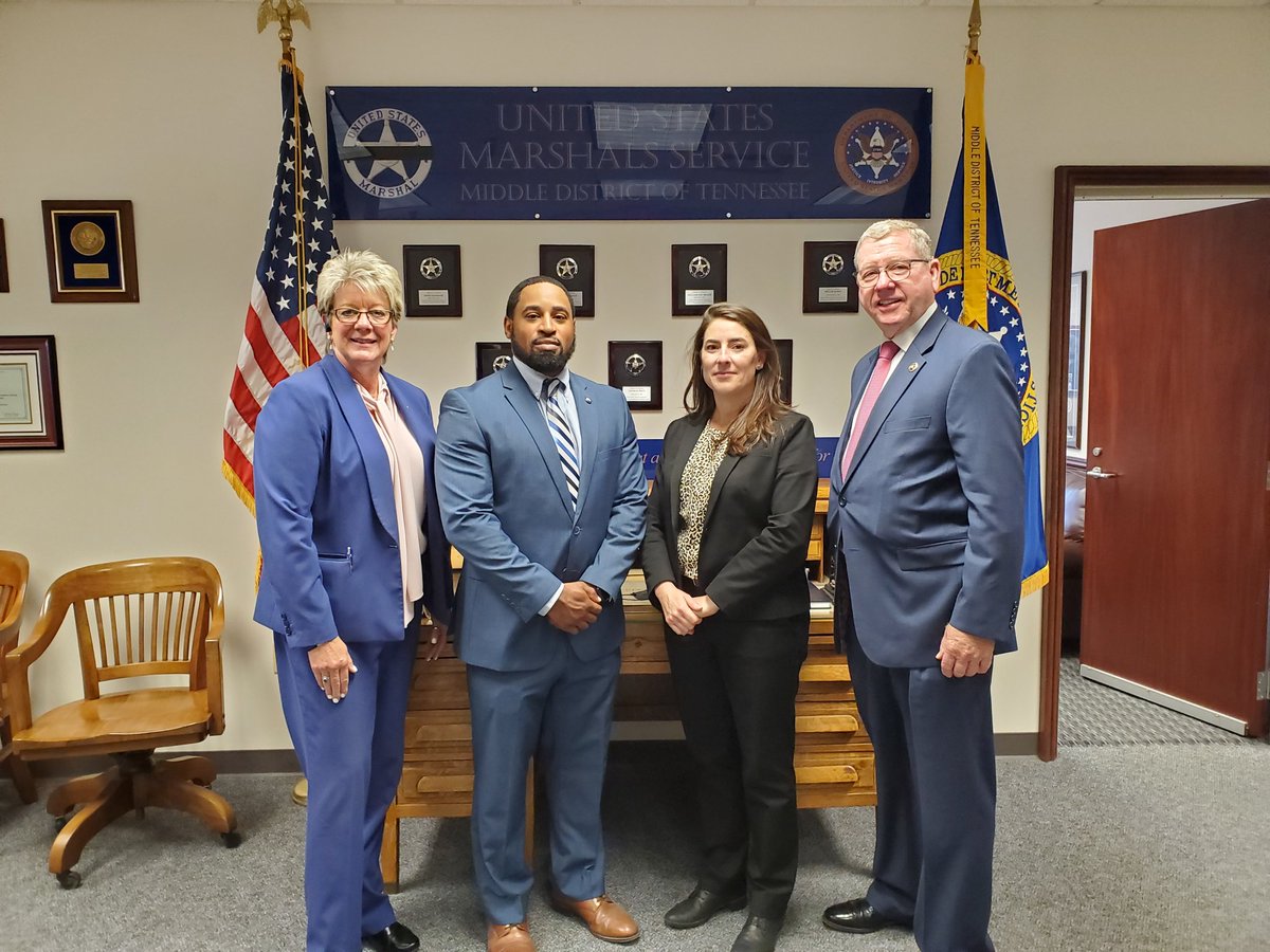 DonnaTurner1441's tweet photo. Congratulations to TDOC Office of Investigations and Conduct (OIC) AEU Special Agent Ramon Sherrell who was deputized on the Middle Region US Marshall's Task Force this week. I am proud of the partnership we have with the USMS to keep our communities safer! #TNTDOC1 @ TNTDOC1 https://t.co/TxZ5gDHfRH