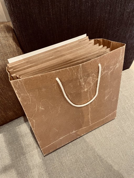 郵便局ってきます。色紙のお受け取りよろです。 