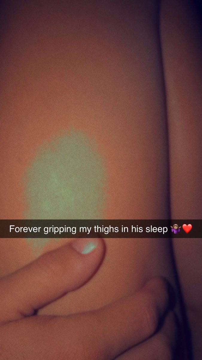 kuresa_tristan's tweet image. National bf day #luvbug ✨♥️