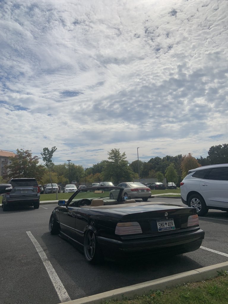ty_mcturtle's tweet photo. Hear me out, model 5s on the vert https://t.co/JdonChZnwQ