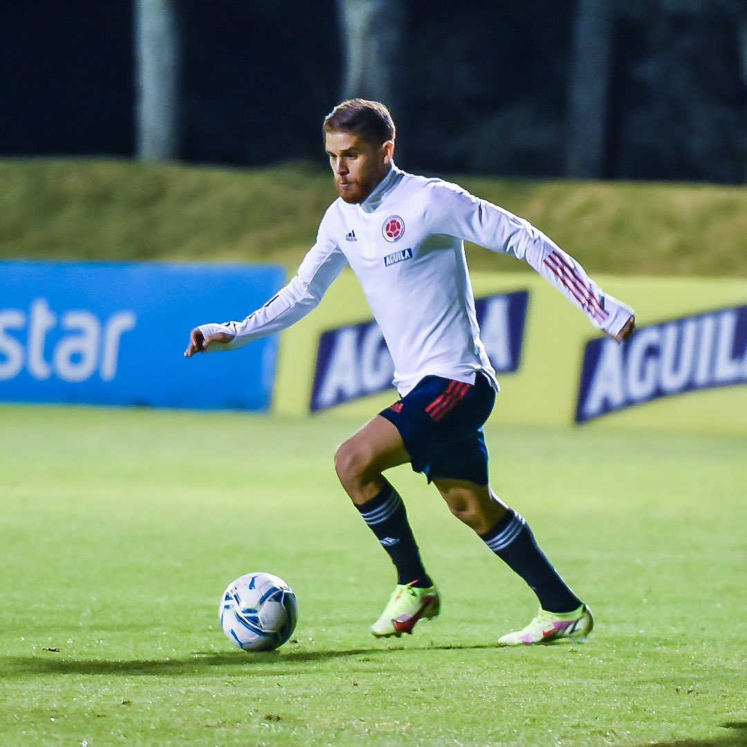 FCFSeleccionCol's tweet photo. 📸 ✌️

¡Segunda jornada de entrenamiento! 

#VamosColombia 🇨🇴 https://t.co/L066Bgtb6o