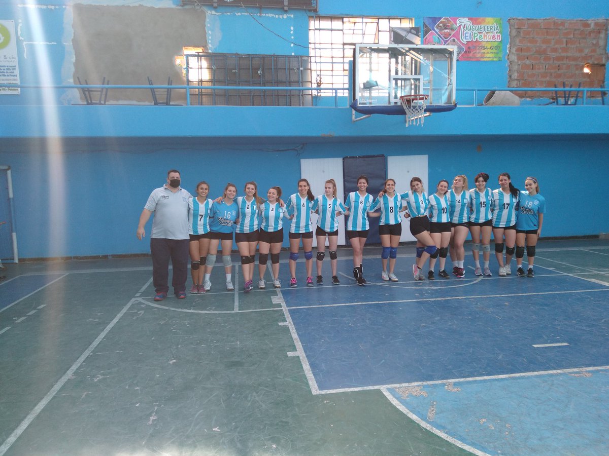 Tira <a href="/UnilivoOk/">Unilivo</a> 
Nuestras chicas de inferiores se enfrentaron este domingo a Mitre en la <a href="/RacingSede/">SEDE RACING CAPITAL</a> y los resultados fueron los siguientes.
Sub15 ganó 2-1
Sub17 perdió 2-0
Sub20 perdió 3-0
Sub23 perdió 3-0
La próxima fecha enfrentan de visitante a Estrella de Maldonado.
