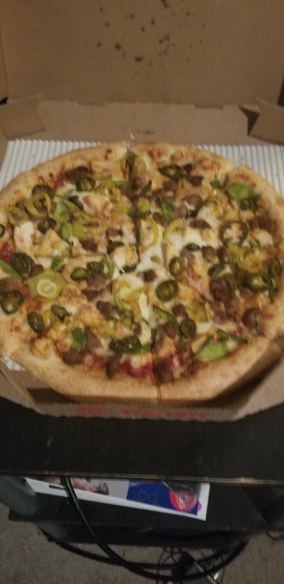 sullyoffortune's tweet photo. Just a picture of an inedible stem
@Gusbuckets for your disapproval, sir. Pizza Hut is the culprit this time. https://t.co/ojs5Kd9FEP