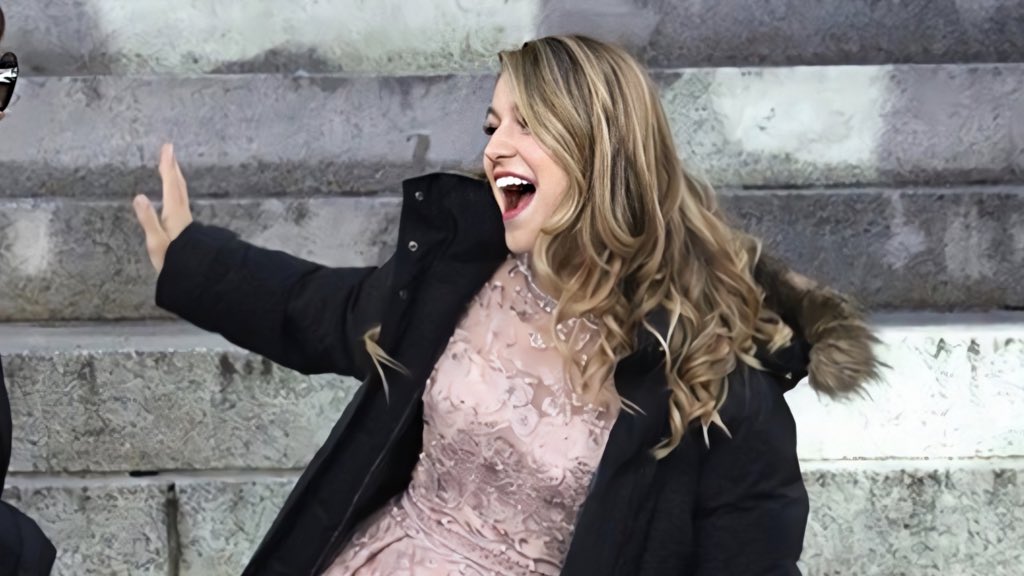 HAPPY BIRTHDAY TO MELISSA BENOIST AKA MY BEST GIRL THAT I LOVE MORE THAN ANYTHING   