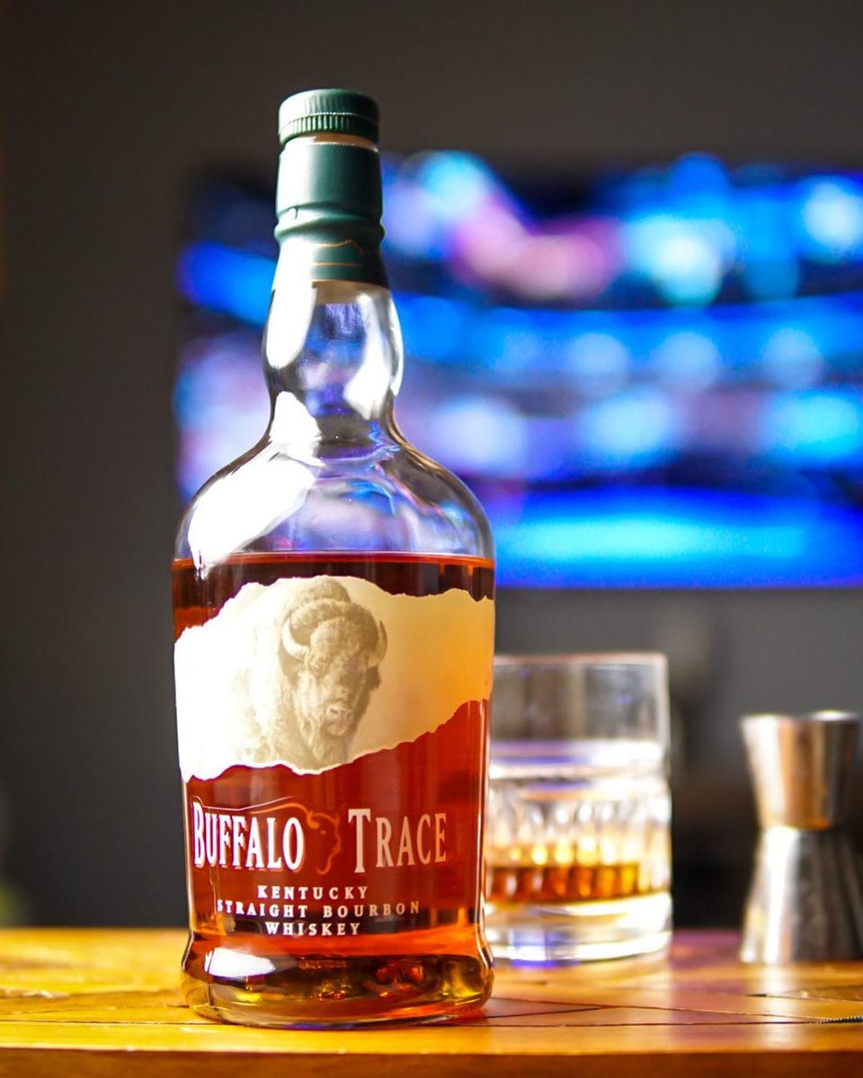 Buffalo Trace Japan 月曜 夜の必需品 Ig Lj Visuals 晩酌 ウイスキー バッファロートレース T Co Rpbzv0rpcj Twitter