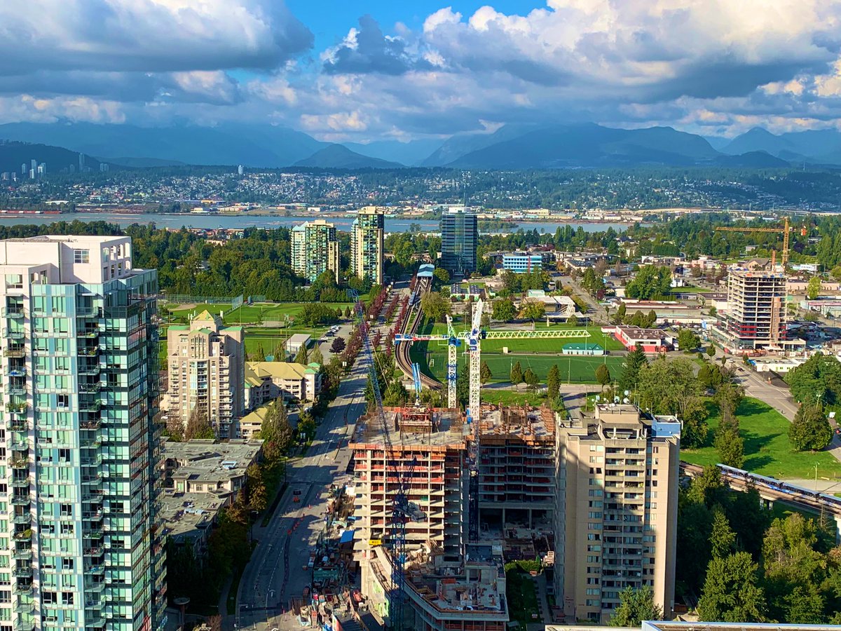 vidhithakkar's tweet image. Goodbye City Of Surrey! I move to Langley next week. It’s been wonderful and we will miss this place but I know we will visit here  😀 #amazingviews #movingtothesuburbs