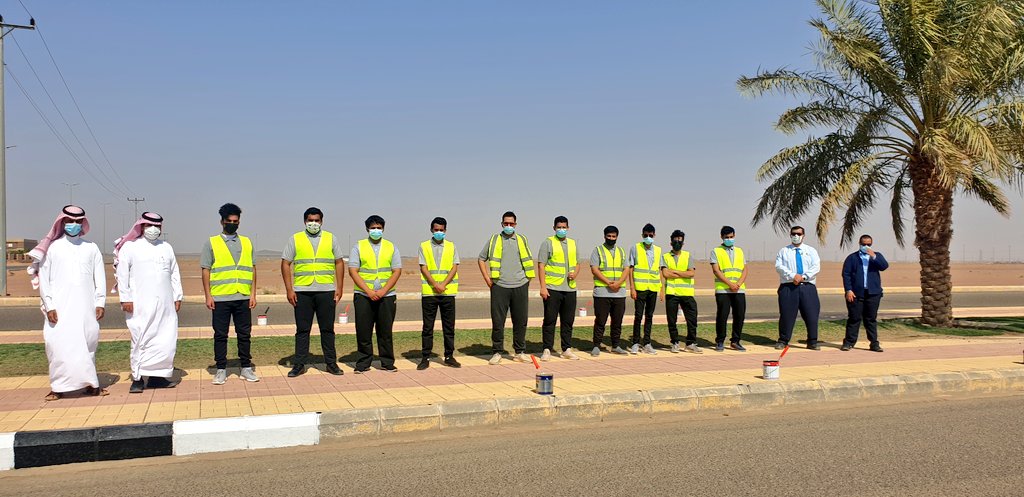 #مشاركة_مجتمعية| 

نضمت ادارة المشاركة المجتمعية في <a href="/b_alshnan/">بلدية محافظة الشنان</a> مبادرة #معالجة_التشوه_البصري  بالتعاون مع فريق <a href="/tvtc_g_Shinan/">الكلية التقنية بالشنان</a> التطوعي ، حيث تم اطلاق المبادرة بحضور رئيس بلدية محافظة الشنان وعميد الكلية التقنية بالشنان م.سامي العسكر ومدير الخدمات بالبلدية .