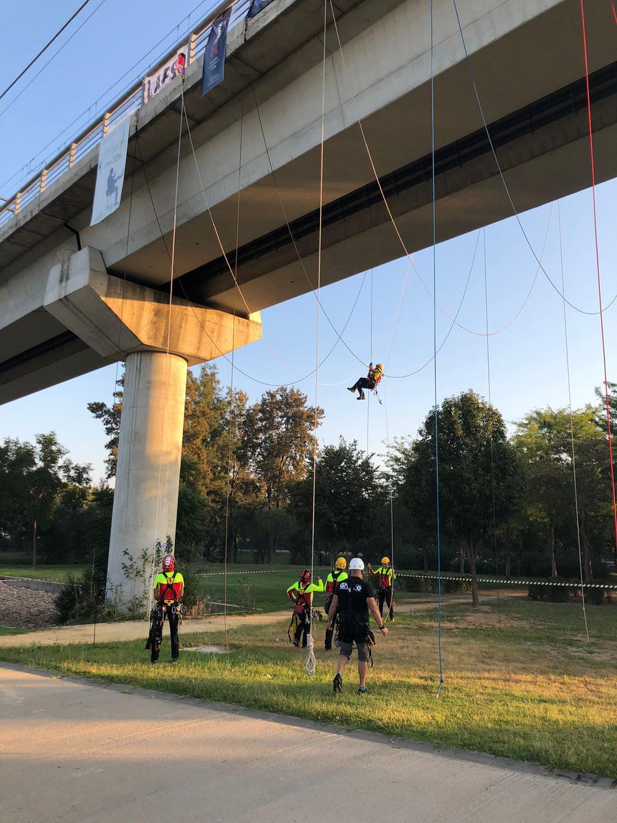 El pasado sábado se celebró el #RescueGreatDay2021, una competición de maniobras de rescate internacional en la que intervienen distintos equipos de Bomberos y otros equipos de rescate de personas.