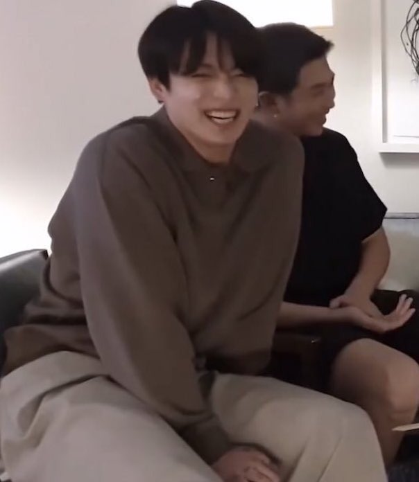 chocoseokies's tweet photo. random photos and videos of jungkook scrunching his nose - a devastating thread https://t.co/QuYGZehOG1