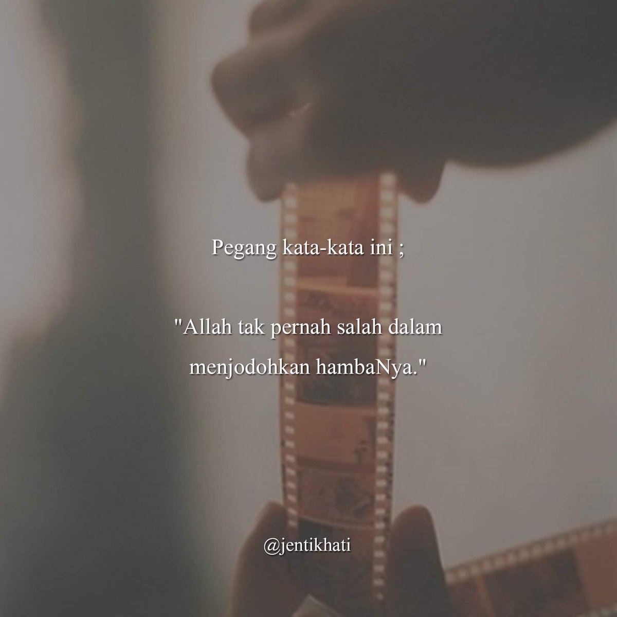 jentikhati's tweet photo. Buatlah pilihan tang bijak san mendatangkan kebaikan dunia dan akhirat kita. Semoga Allah berkati dan rahmati kehidupan kita. ❤️🤲 https://t.co/1Nk0vL1w01