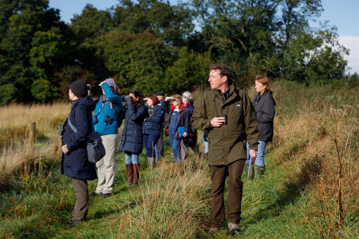 corbettlarks's tweet photo. Glorious day for a walk on Martinsell Hill, taking a few @MarlbLitFest fans for a walk. We saw larks galore, goldfinches, yellowhammers, meadow pipits, kestrels, departing swallows and lots more. Thanks @phillips_ben for the splendid pics. 

A low-alcohol Ray Mears … https://t.co/gzg9bIYF73