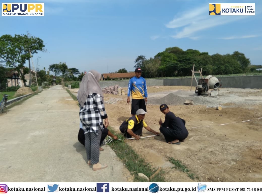 KPonorgo's tweet photo. Estetika RTH Ds.Sragi kec.sukorejo kab.Ponorogo terus berproses tak kan mengingkari hasil https://t.co/cVzN9zZKxh