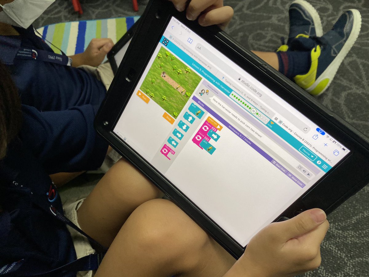 MsMartinOnTheGo's tweet photo. Love learning the basics of coding with @codeorg! My kids are always ready for robotics and coding projects after we’ve spent time understanding the programming principles. #coding #EdTech https://t.co/TKYGgpzqpN