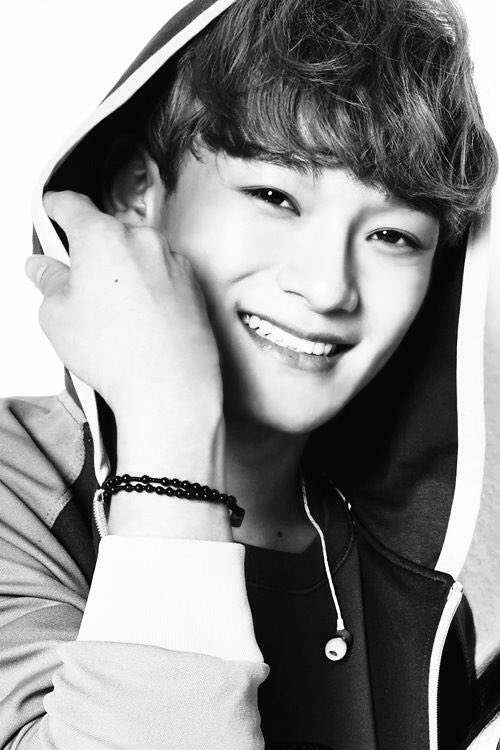 exoldandani's tweet photo. We all Miss you alot Jongdae ♥️

Baekhyun ❤️‍🔥Xiumin ❤️‍🔥Chen❤️‍🔥

#EXOCBX
@layzhang @B_hundred_Hyun 
@weareoneEXO https://t.co/Q5cN8Rfcy0