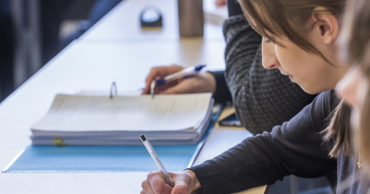 University of East Anglia / بالعربي tweet media