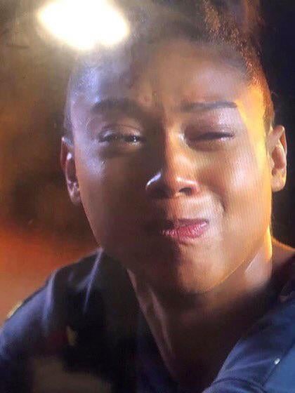 xnosea's tweet photo. LMAO they made fun of it  #OnMyBlock https://t.co/X2hK2tGsAh