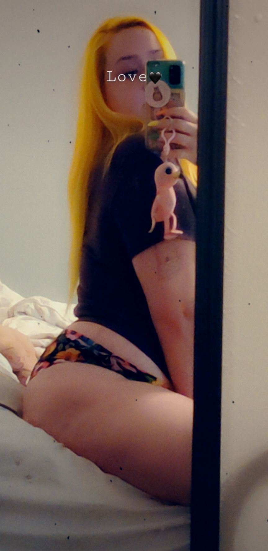 1 pic. #onlyfans #altgirl #emogirl #yellow #hair #tattoos #victoriassecret #sexy #milf #lingerie #sex https://t.co/EVP8i6S00a