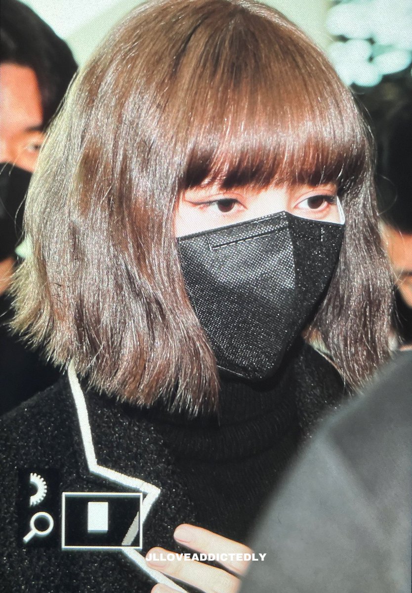 JLManoban_1627's tweet photo. #LISA #LALISA #리사 #BLACKPINK #BienvenueLisa https://t.co/kKQkbLYnsu