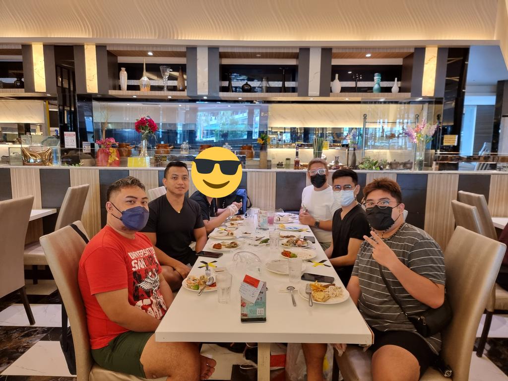 bangbros68's tweet photo. Happy Birthday @Inday_Isla Thank you! 
#Buffet101 https://t.co/uobcP1jf0J