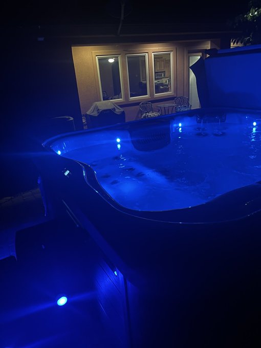 Hot tub finally came😝 https://t.co/jKtWDJGS8y<a href="/tag/onlyfans"class="tags"><span>#onlyfans</span></a><a href="/tag/contentcreator"class="tags"><span>#contentcreator</span></a><a href="/tag/onlyfansmodel"class="tags"><span>#onlyfansmodel</span></a>