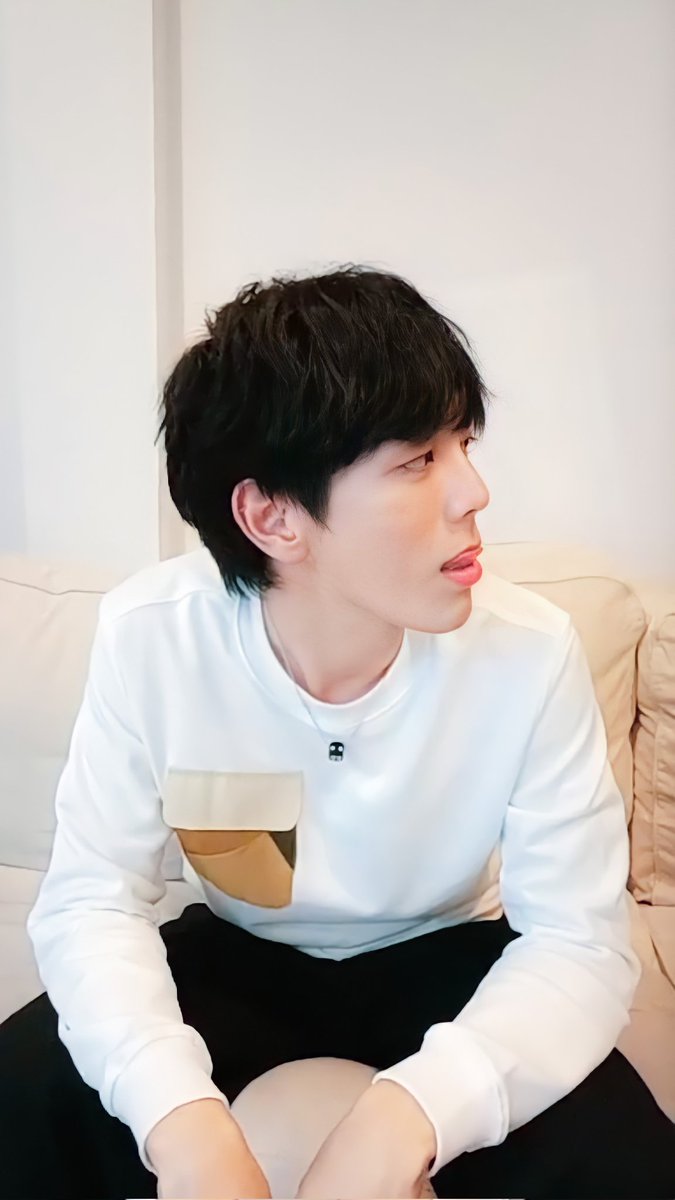 Whale1796's tweet image. แค่แคปในไลฟ์เล่นๆยังขนาดนี้ ในโฟโต้บุ๊คก็พลาดไม่ได้แล้วป่ะ @uppoompat
#มีCodeLiveวันเกิดอัพยังนะ #UP1stPhotobook