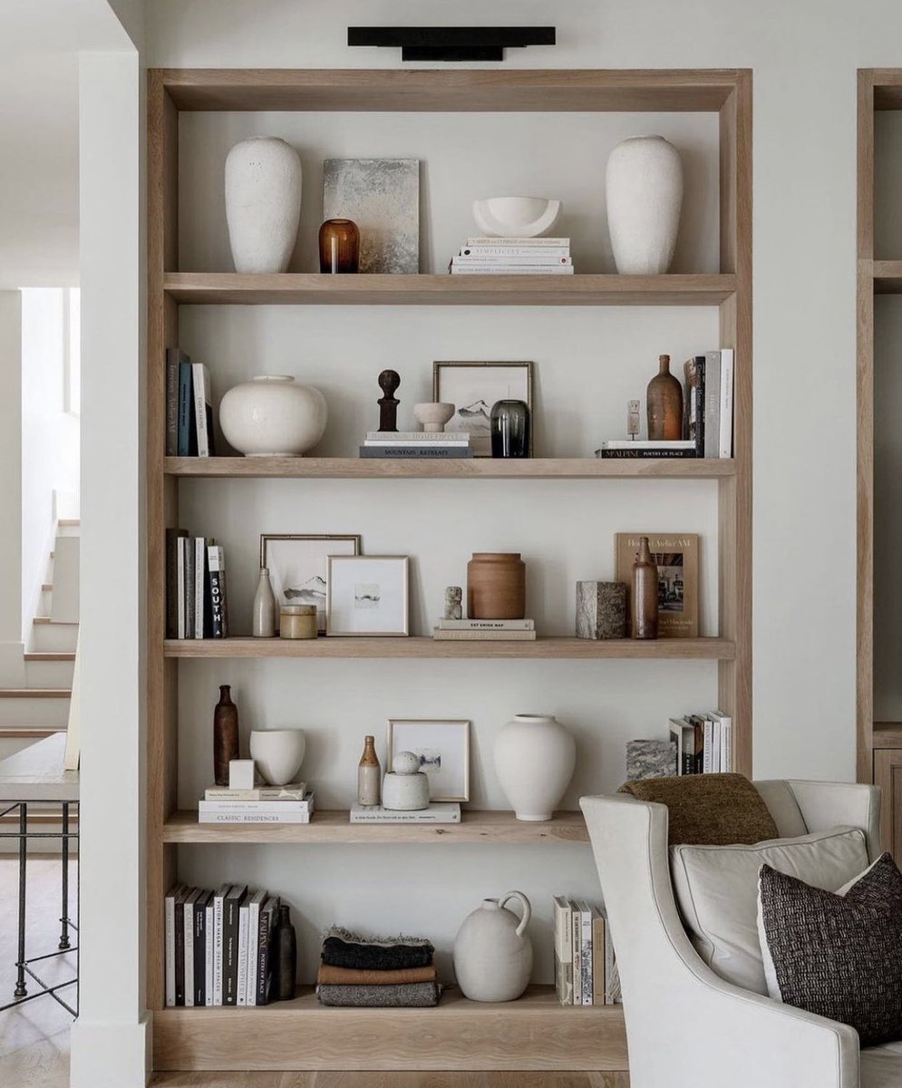 parlak_design's tweet photo. Raf düzenleme😍Shelf arrangement✨ #design #tasarım #decoration #dekorasyon #architecture #mimarlık #architect #mimar #interiordesign #interiorarchitecture  #interiordecorating #interiors #içmimarlık #interiordecor #parlakdesign https://t.co/eJ8mOQifWt