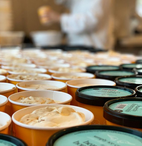 SimplyIceCream's tweet photo. Potting our Heavenly Honeycomb Ice Cream...
Made using our homemade honeycomb! Head to selected @waitrose, @coopuk and @morrisons stores in the Southeast to buy a tub!
#honeycomb #icecream #batchmade #localbrand #kent #kentbrands #freshicecream #waitrose #coop #morrisons https://t.co/pZLZ1oncbZ