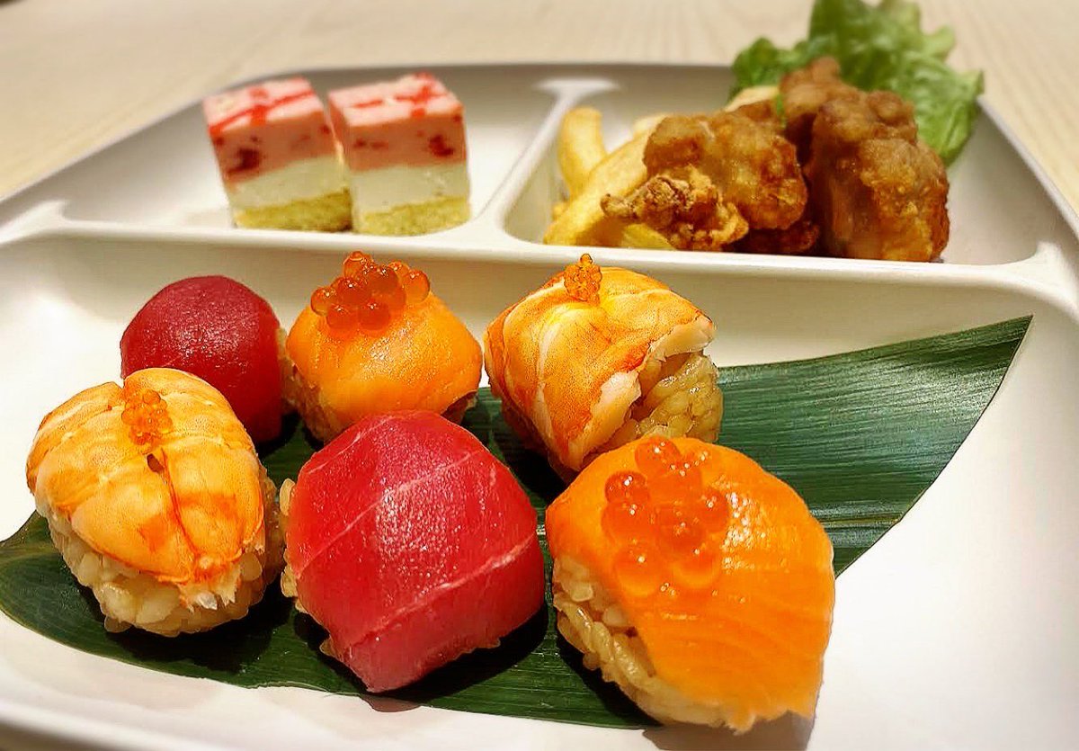 家族と一緒にわくわくする回転寿司♪ キッズメニューもご用意しており