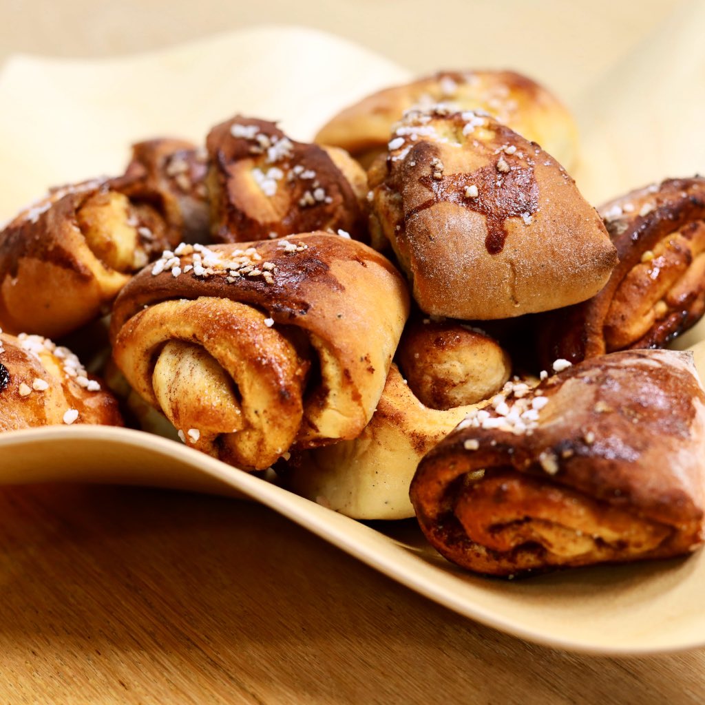 It’s #CinnamonBunDay! Thank you Ansku for the delicious fresh homemade buns 😍

A very good start for the week!